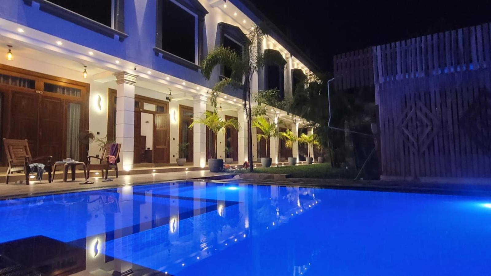 Crown Breeze Hotell Ahangama Eksteriør bilde